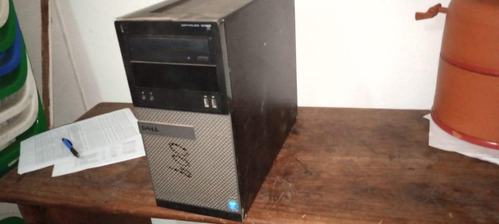 Equipo Dell Optiplex + Equipo  Del optiplex 390 · — imagen 1