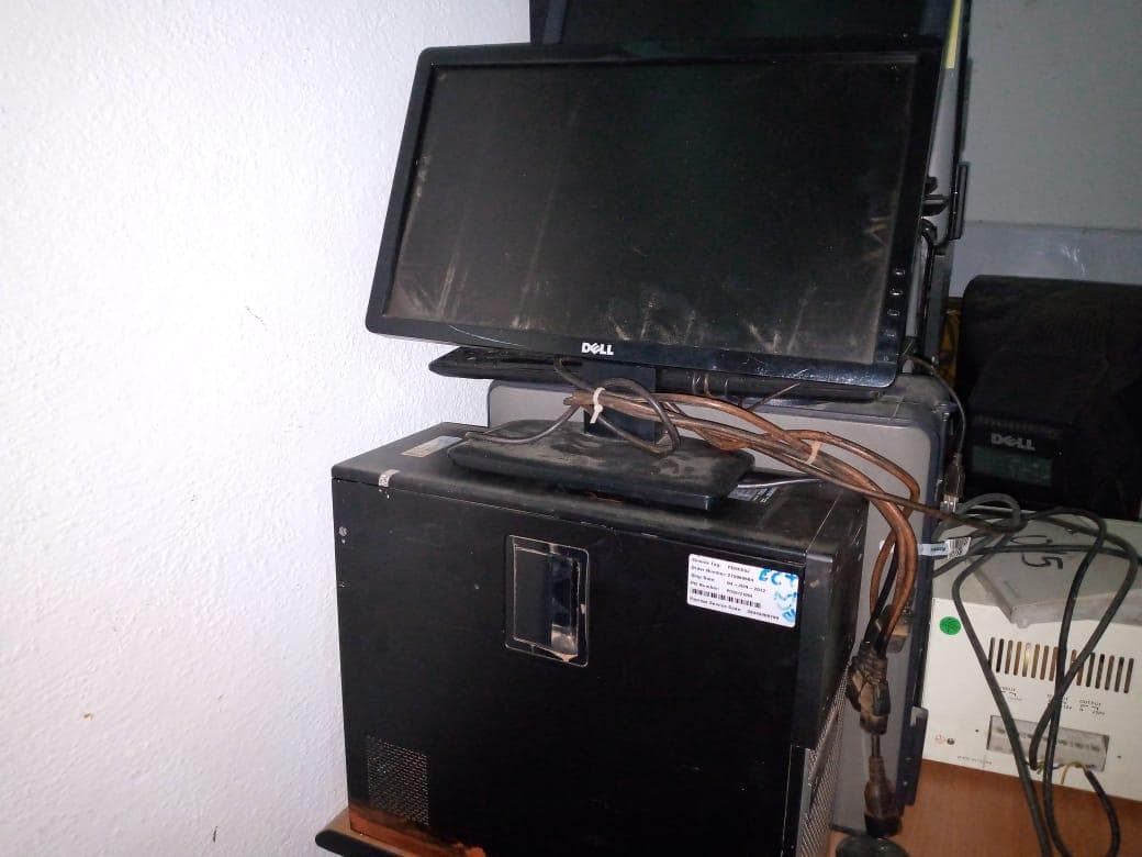 Equipo Dell Optiplex + Equipo  Del optiplex 390 · — imagen 2
