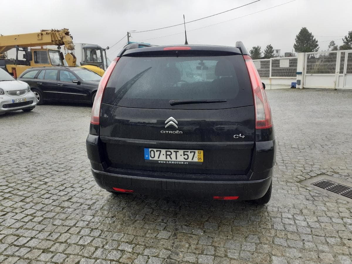 Citroën C4 Grand Picasso · 7 Lugares · Ano 2012 — imagen 5