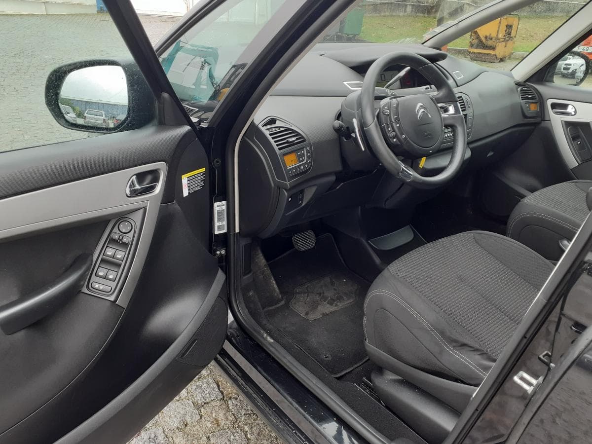 Citroën C4 Grand Picasso · 7 Lugares · Ano 2012 — imagen 12