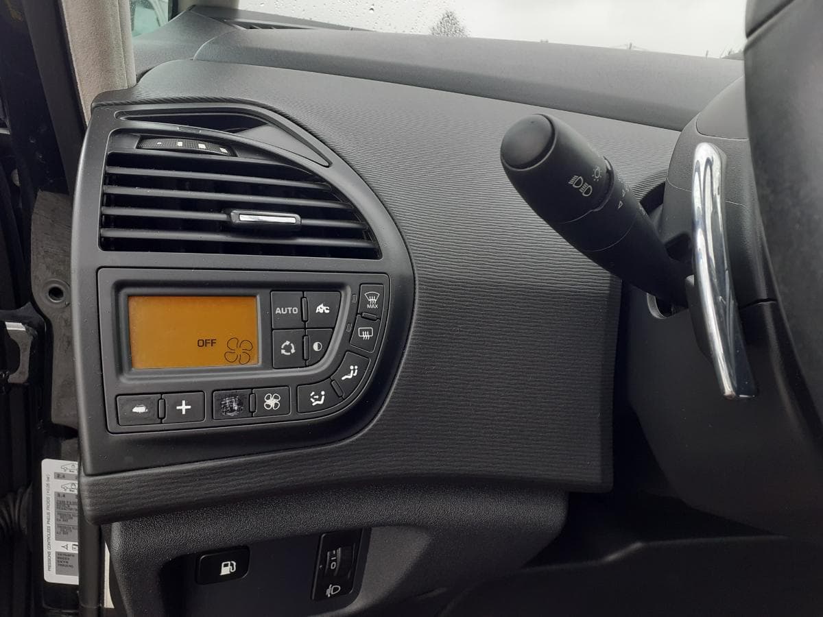 Citroën C4 Grand Picasso · 7 Lugares · Ano 2012 — imagen 21