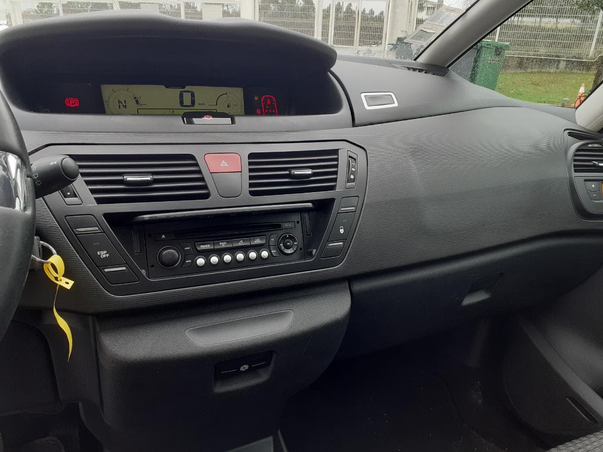 Citroën C4 Grand Picasso · 7 Lugares · Ano 2012 — imagen 23