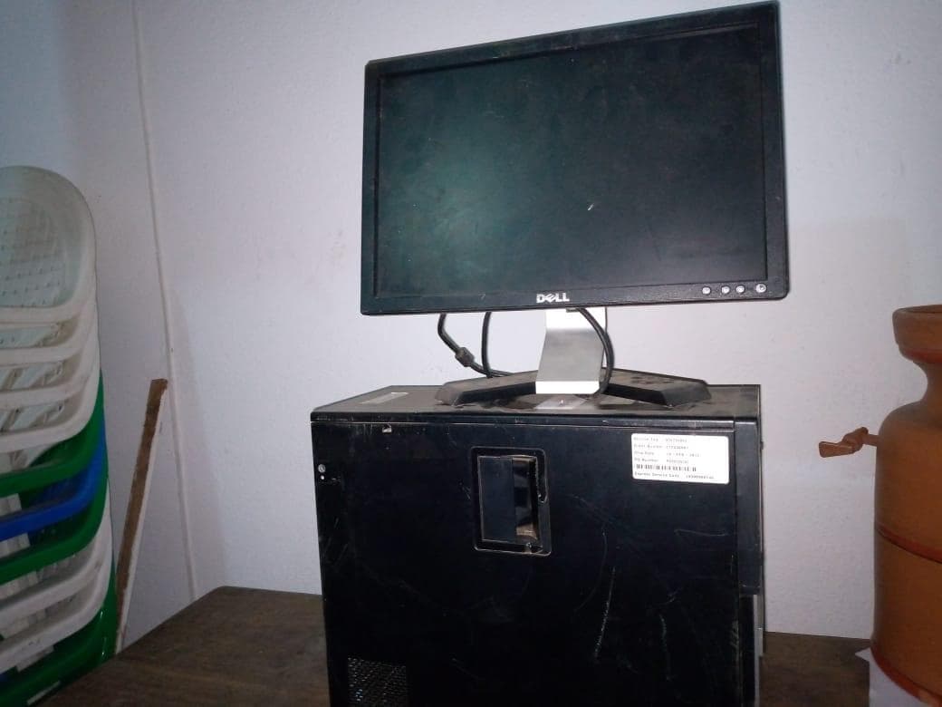 Desktop Dell Optiplex G520 + Desktop Dell Optiplex 390 + Desk Top Dell Optplex GX 390  · — imagen 6