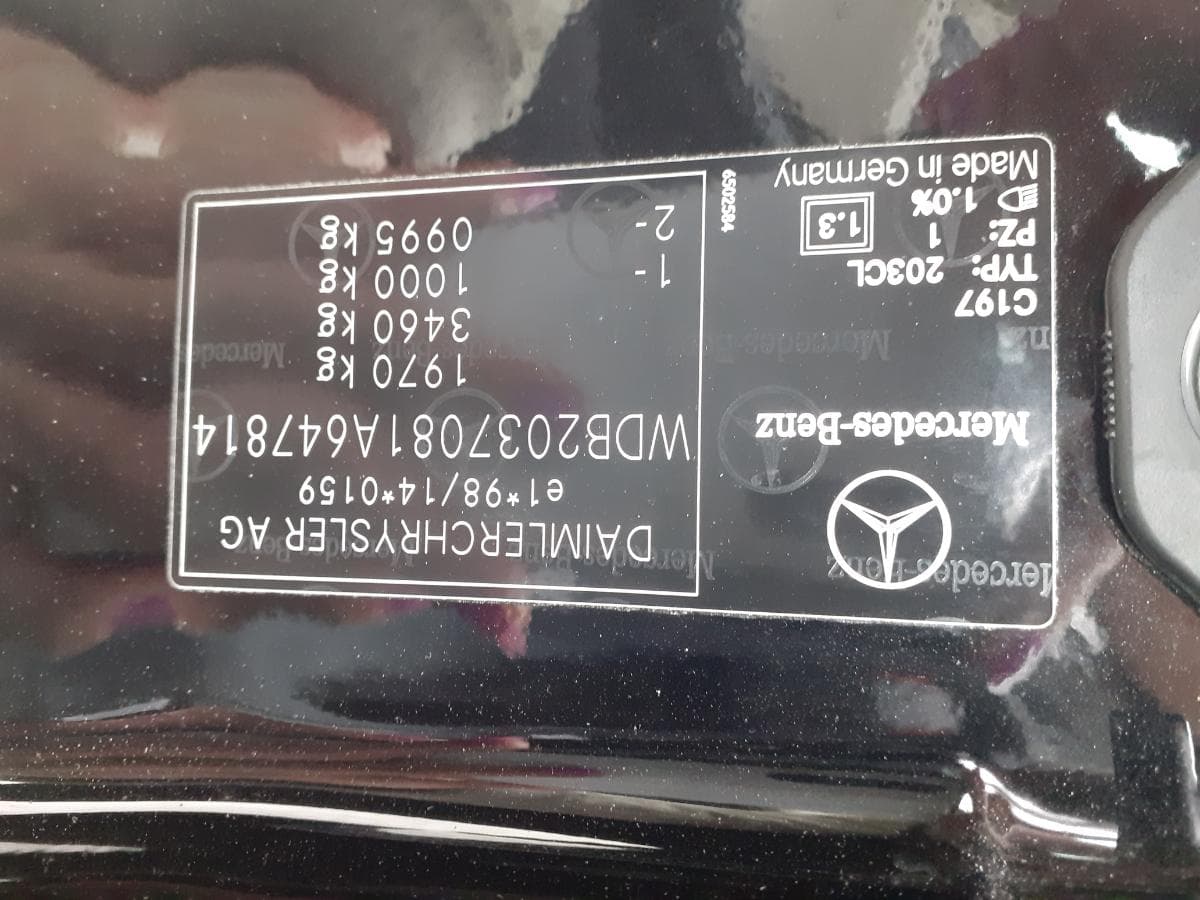 Mercedes-Benz C220CDI · Ano 2004 — imagen 9