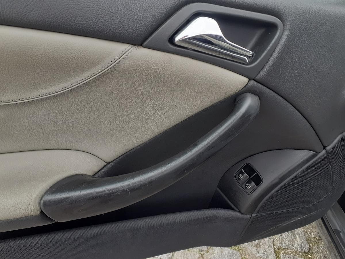Mercedes-Benz C220CDI · Ano 2004 — imagen 19