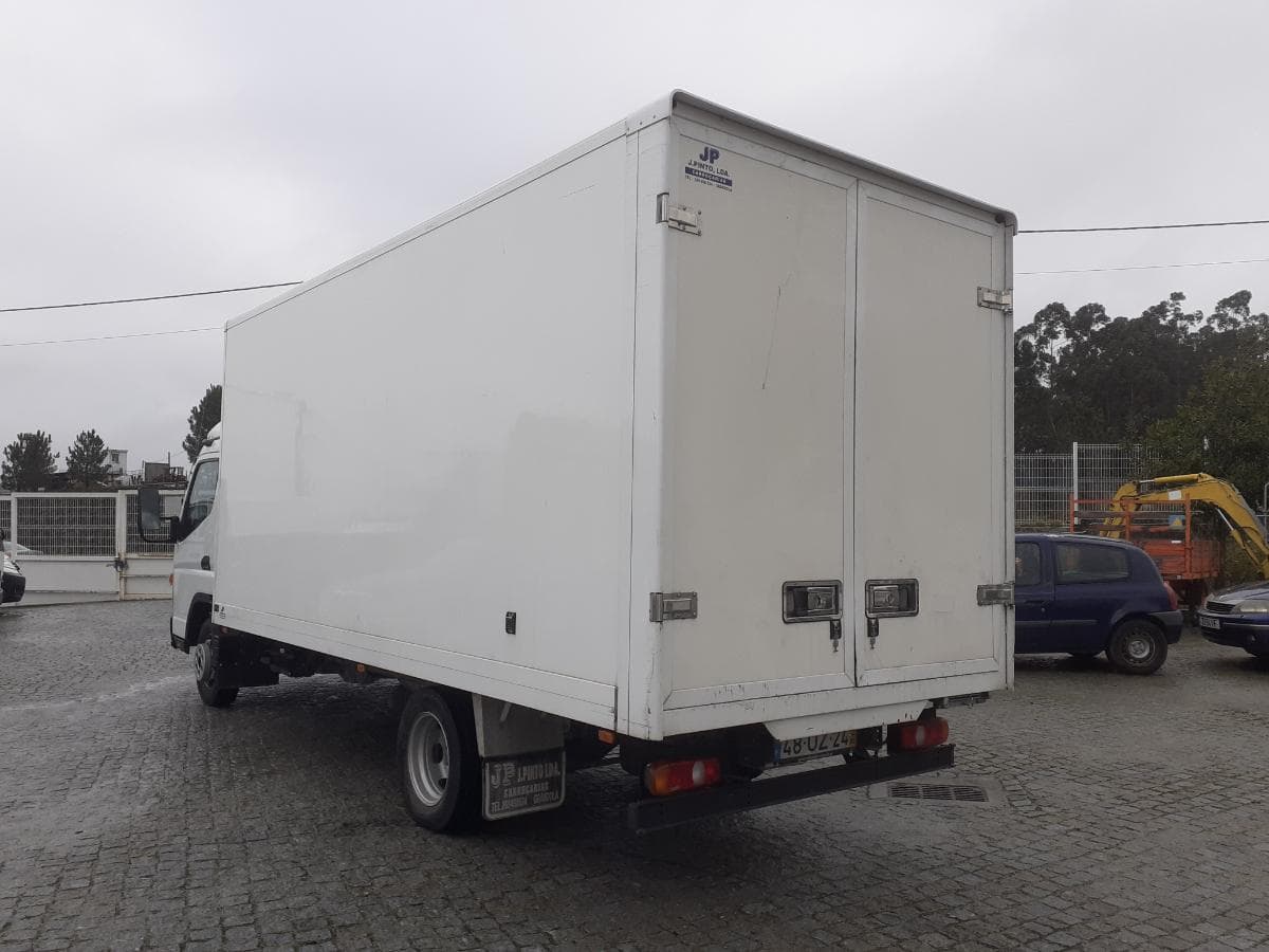Mitsubishi Canter Fuso 3C13 · Ano 2018 — imagen 6