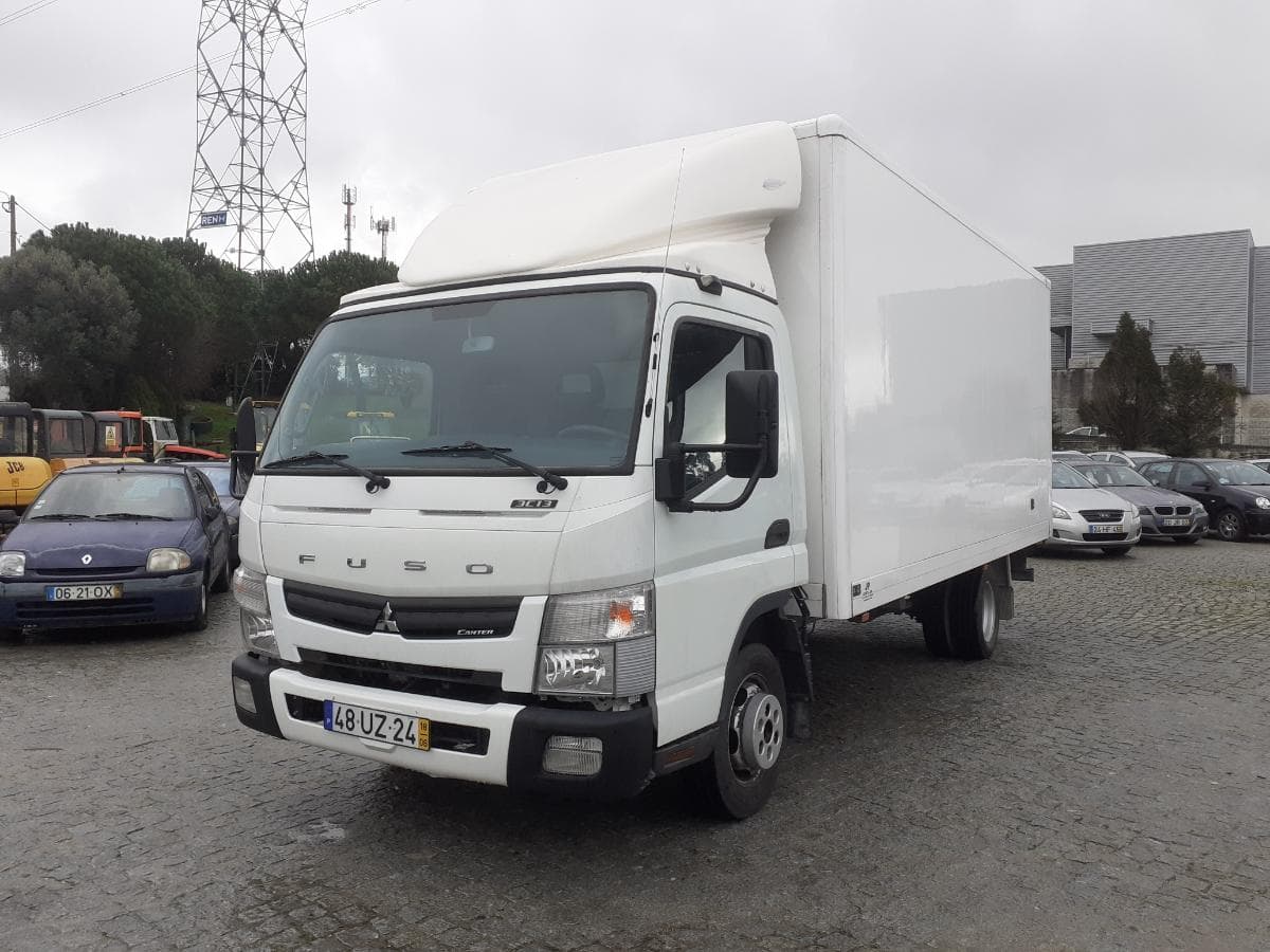 Mitsubishi Canter Fuso 3C13 · Ano 2018 — imagen 3