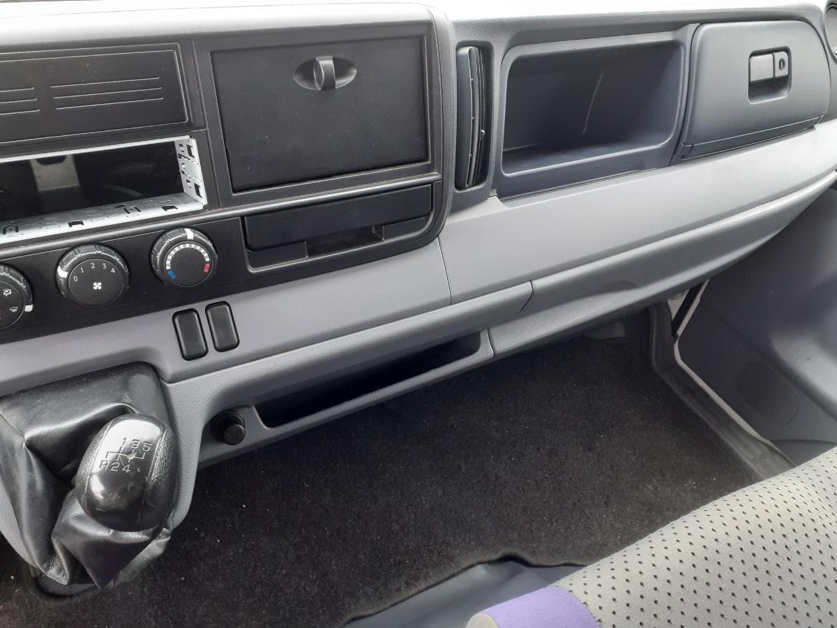 Mitsubishi Canter Fuso 3C13 · Ano 2018 — imagen 13