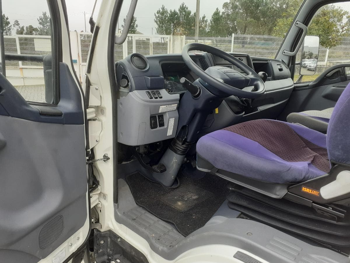 Mitsubishi Canter Fuso 3C13 · Ano 2018 — imagen 12