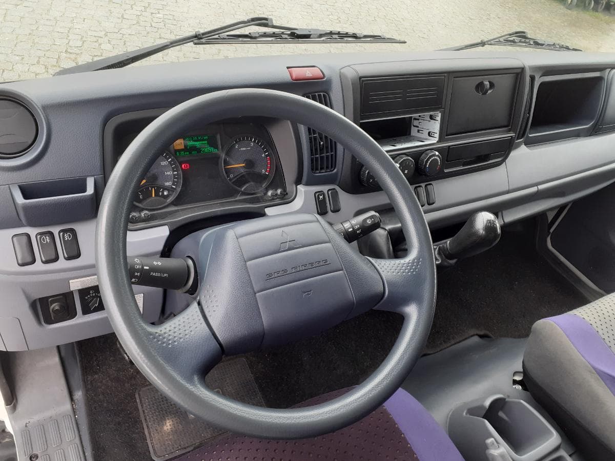 Mitsubishi Canter Fuso 3C13 · Ano 2018 — imagen 16