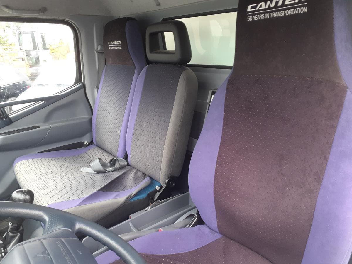 Mitsubishi Canter Fuso 3C13 · Ano 2018 — imagen 18