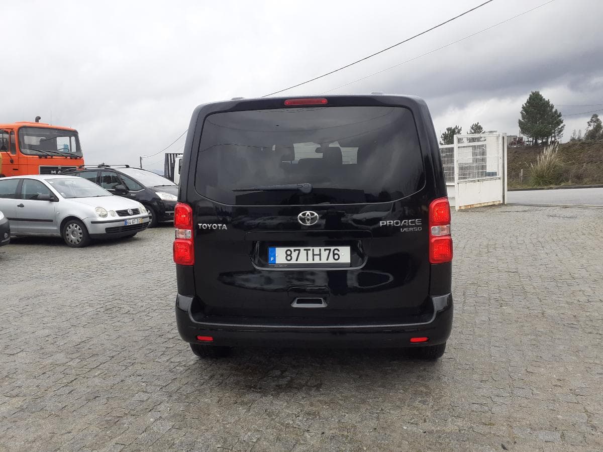 Toyota Proace 1.6 D · 9 Lugares · Ano 2017 — imagen 5