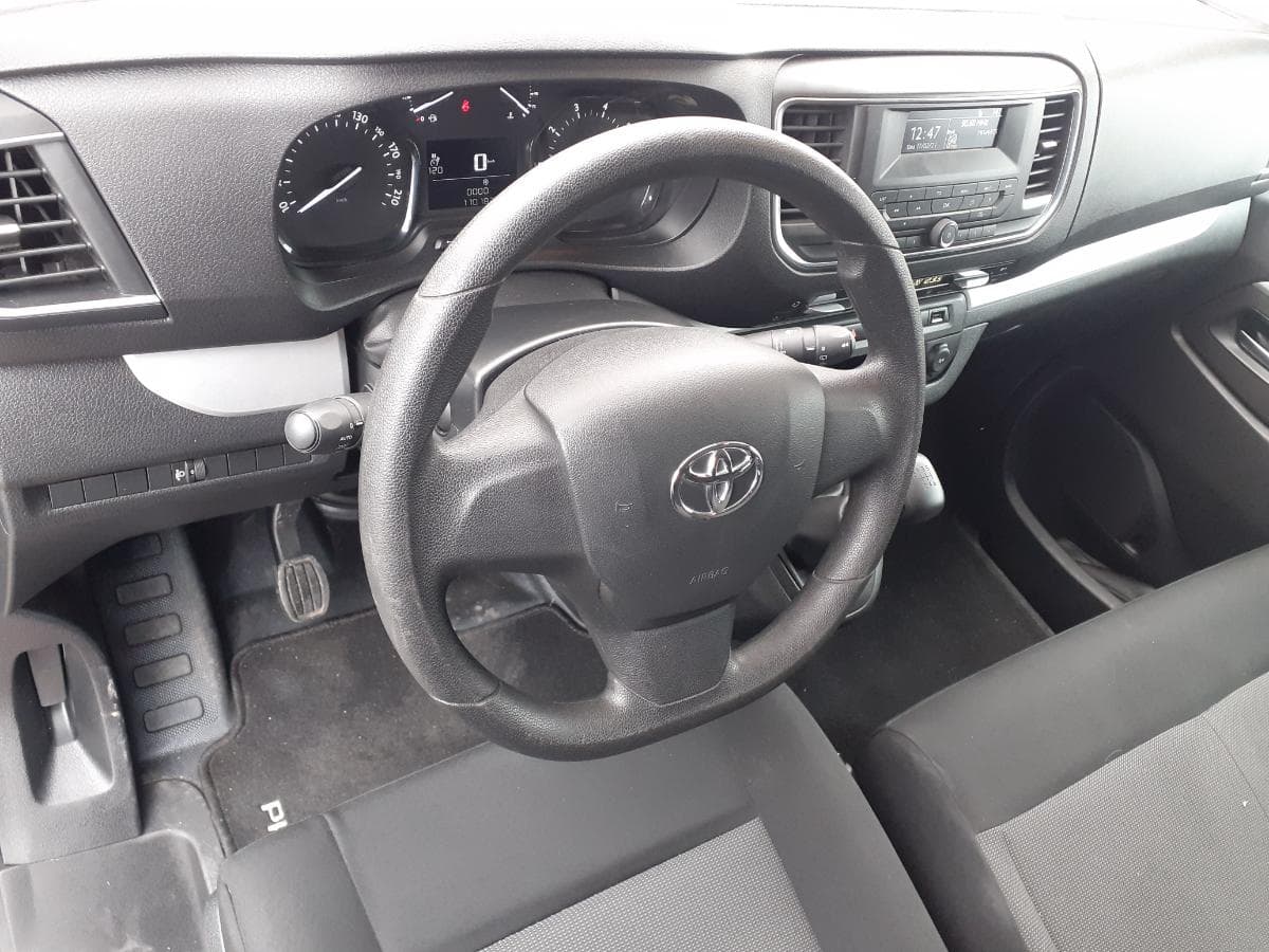 Toyota Proace 1.6 D · 9 Lugares · Ano 2017 — imagen 24