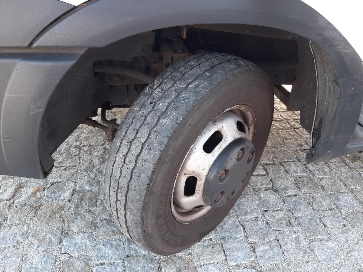 Iveco Daily 35C15 · Ano 2014 — imagem 10