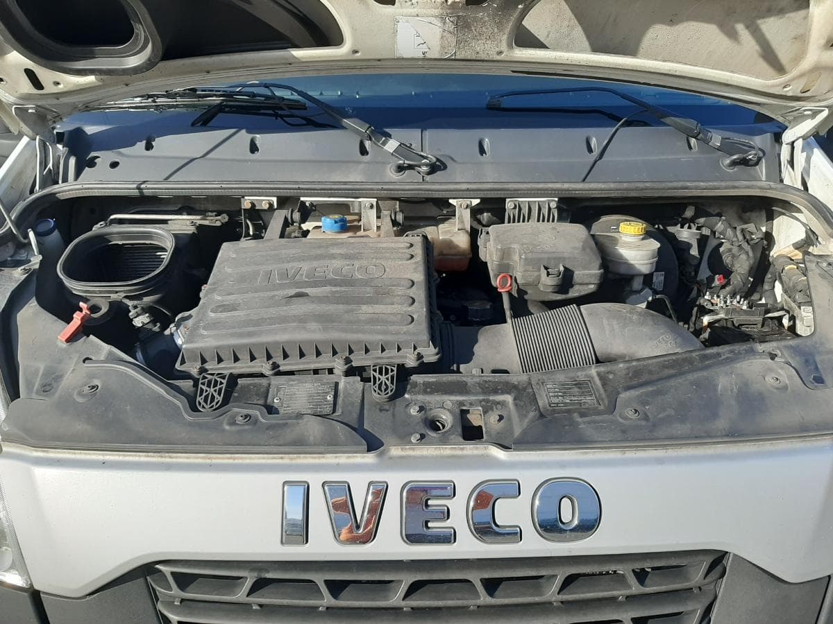 Iveco Daily 35C15 · Ano 2014 — imagem 12