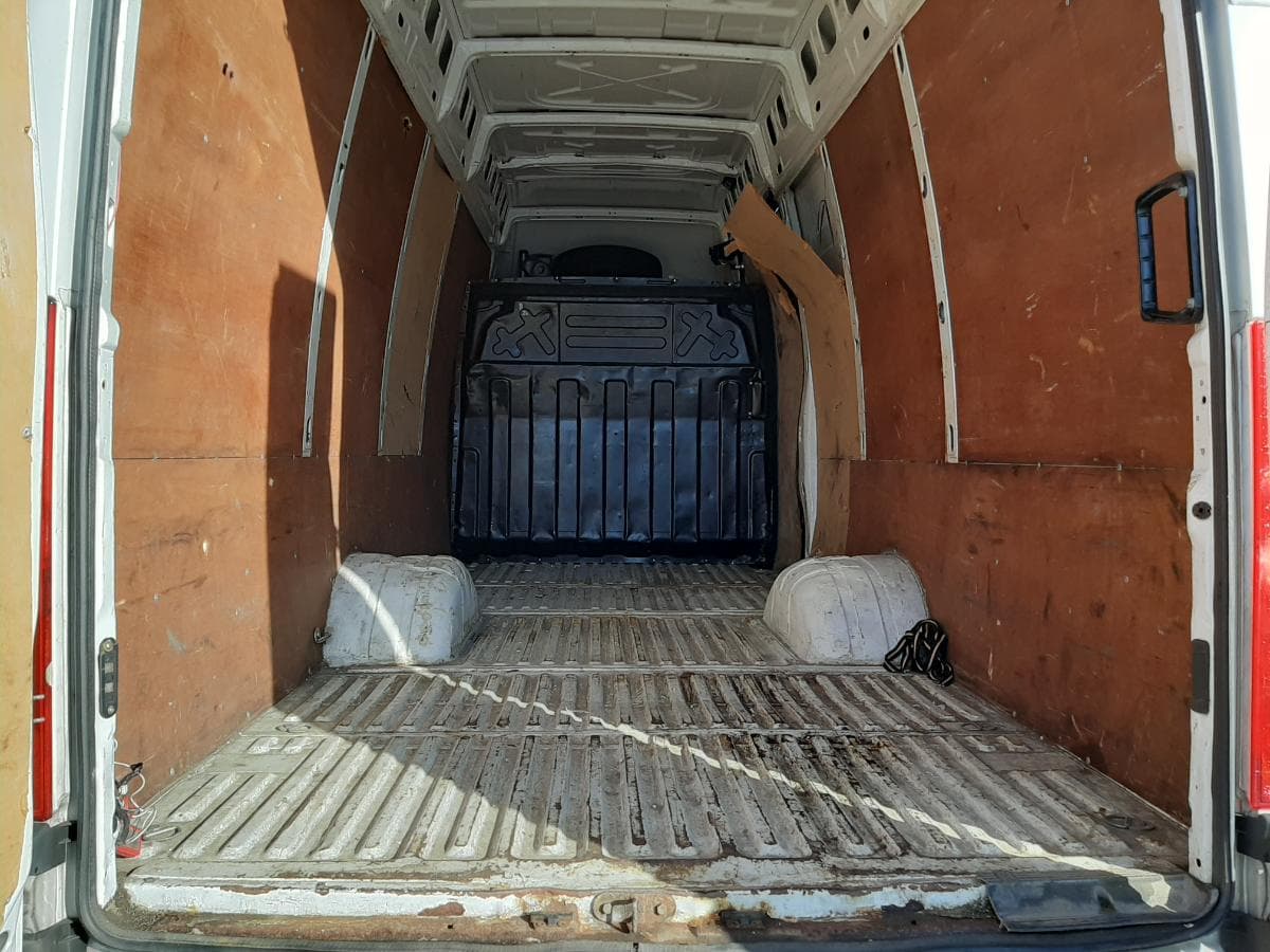 Iveco Daily 35C15 · Ano 2014 — imagem 14