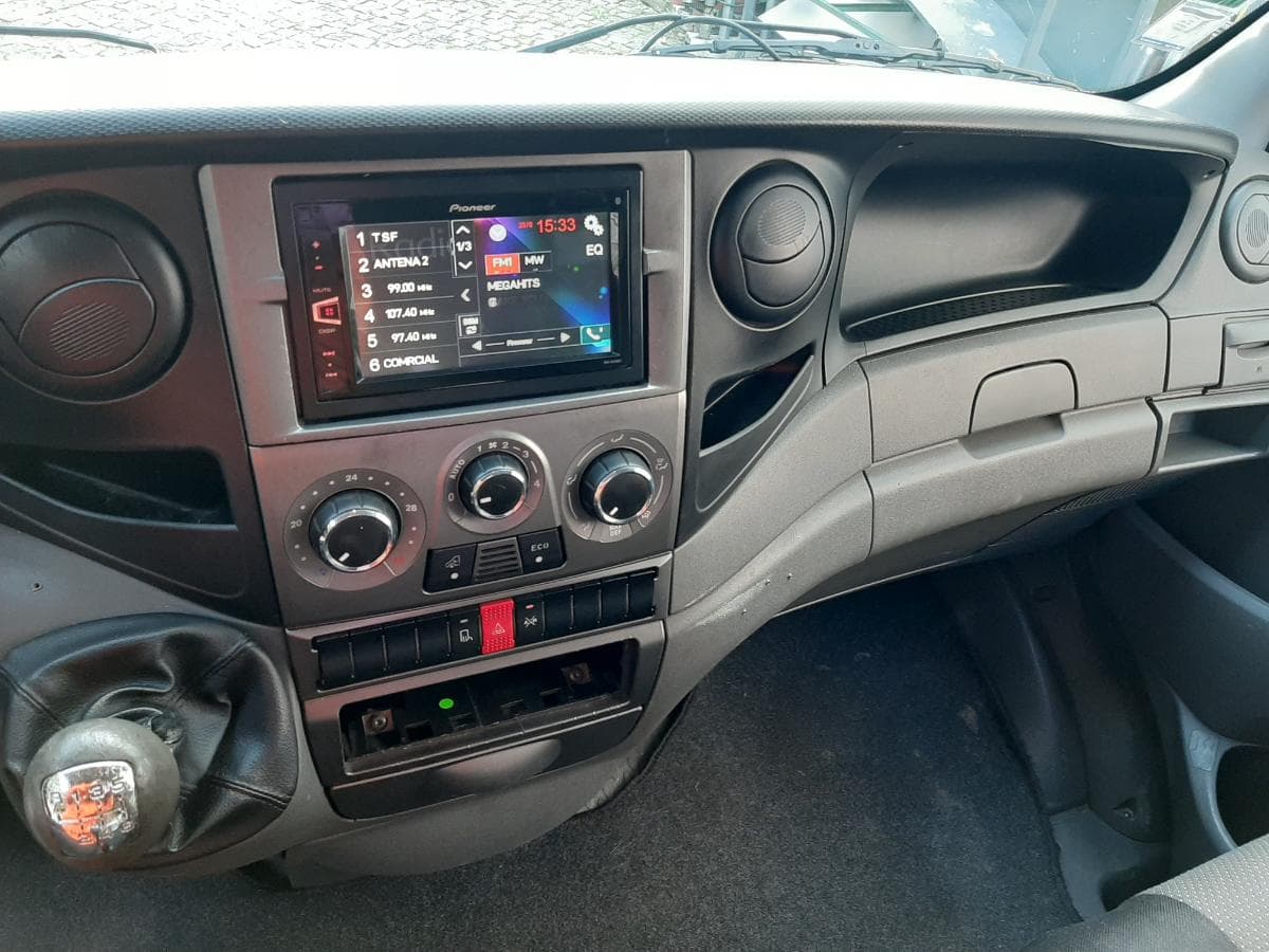 Iveco Daily 35C15 · Ano 2014 — imagem 16