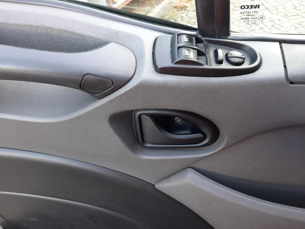 Iveco Daily 35C15 · Ano 2014 — imagem 22