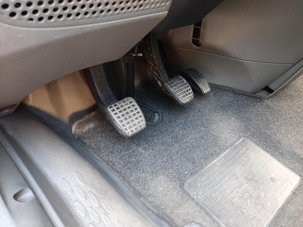 Iveco Daily 35C15 · Ano 2014 — imagem 23