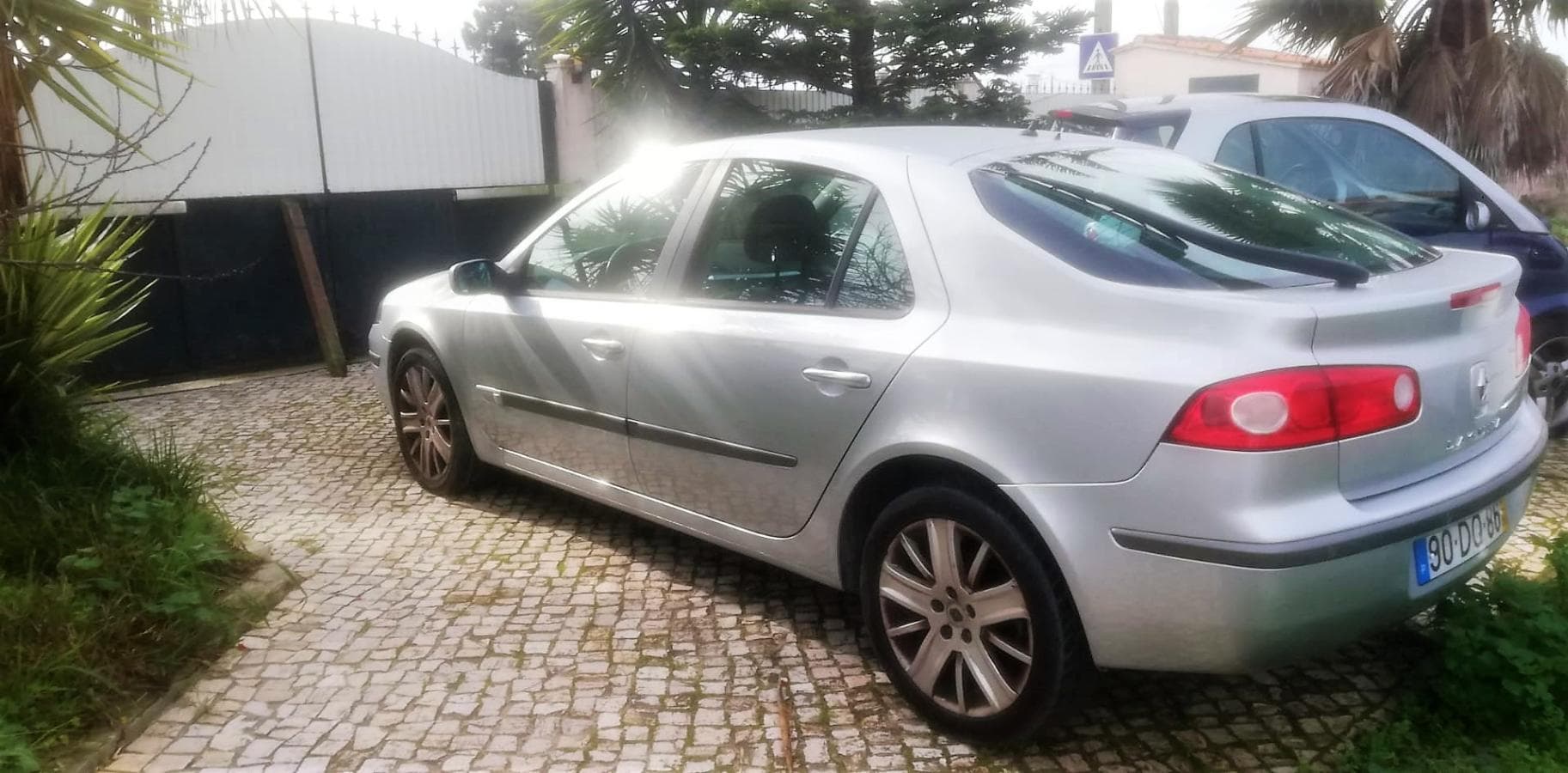 Renault Laguna 1.9 DCI — imagen 2