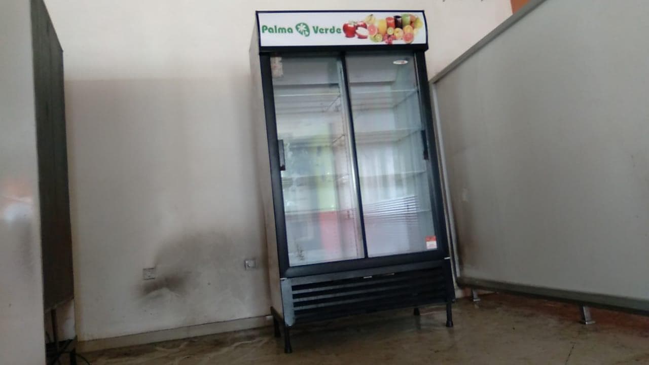 Refrigerador porta de vidro Fridge star · — imagen 2