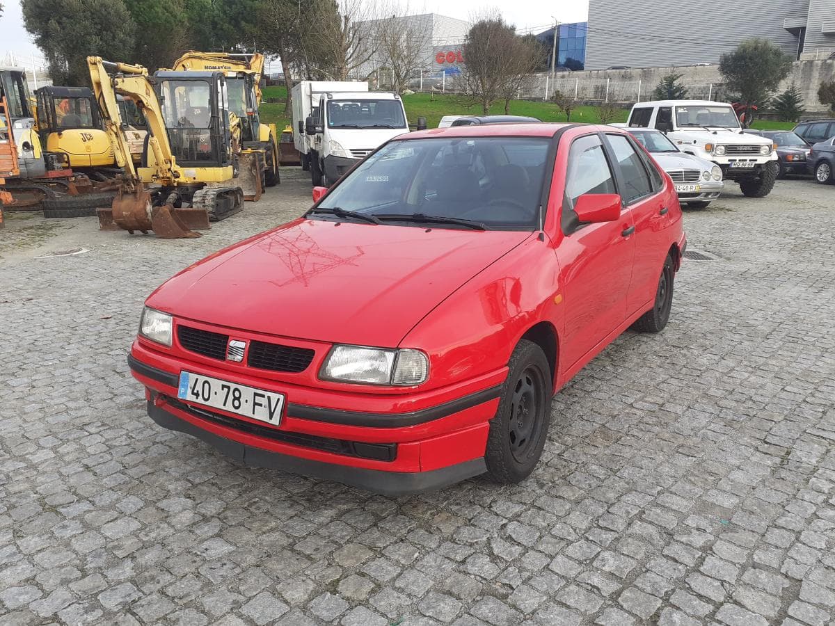 Seat Cordoba 1.4i · Ano 1995 — imagen 3