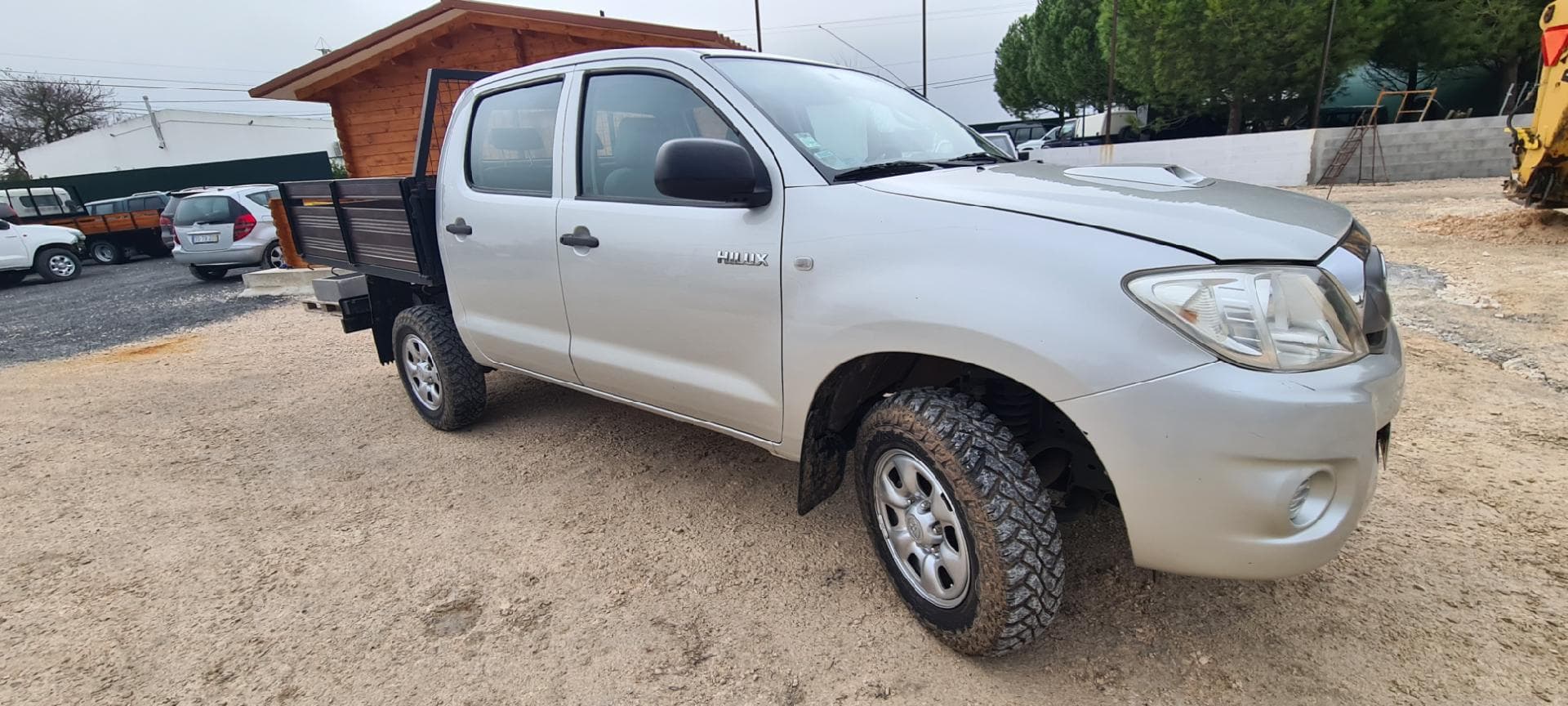 TOYOTA Hilux VII Pick-up 2.5 D-4D 4WD — imagem 3