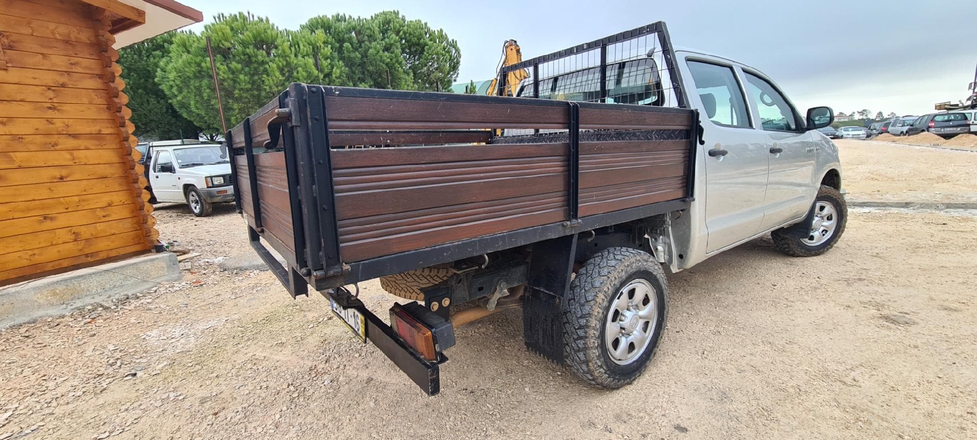TOYOTA Hilux VII Pick-up 2.5 D-4D 4WD — imagem 7