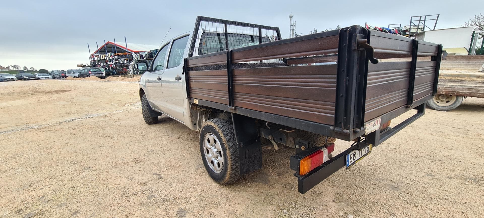 TOYOTA Hilux VII Pick-up 2.5 D-4D 4WD — imagem 8