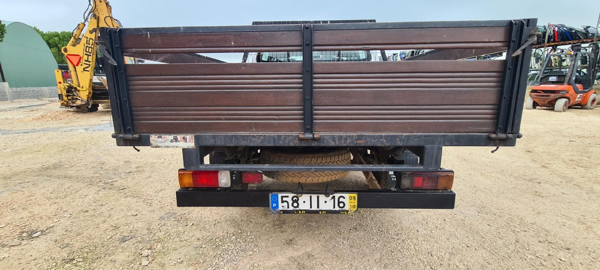 TOYOTA Hilux VII Pick-up 2.5 D-4D 4WD — imagem 9
