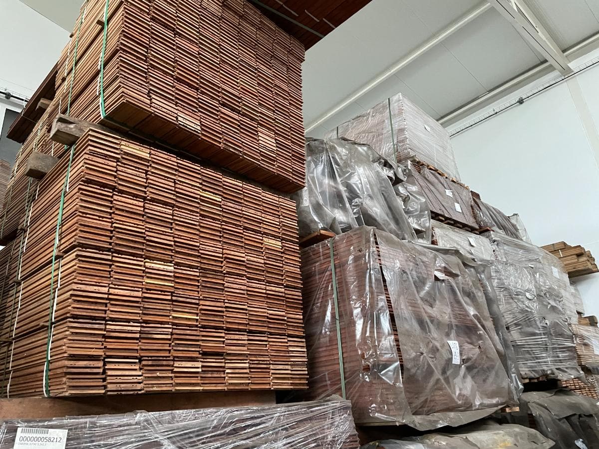 Flooring — image 1