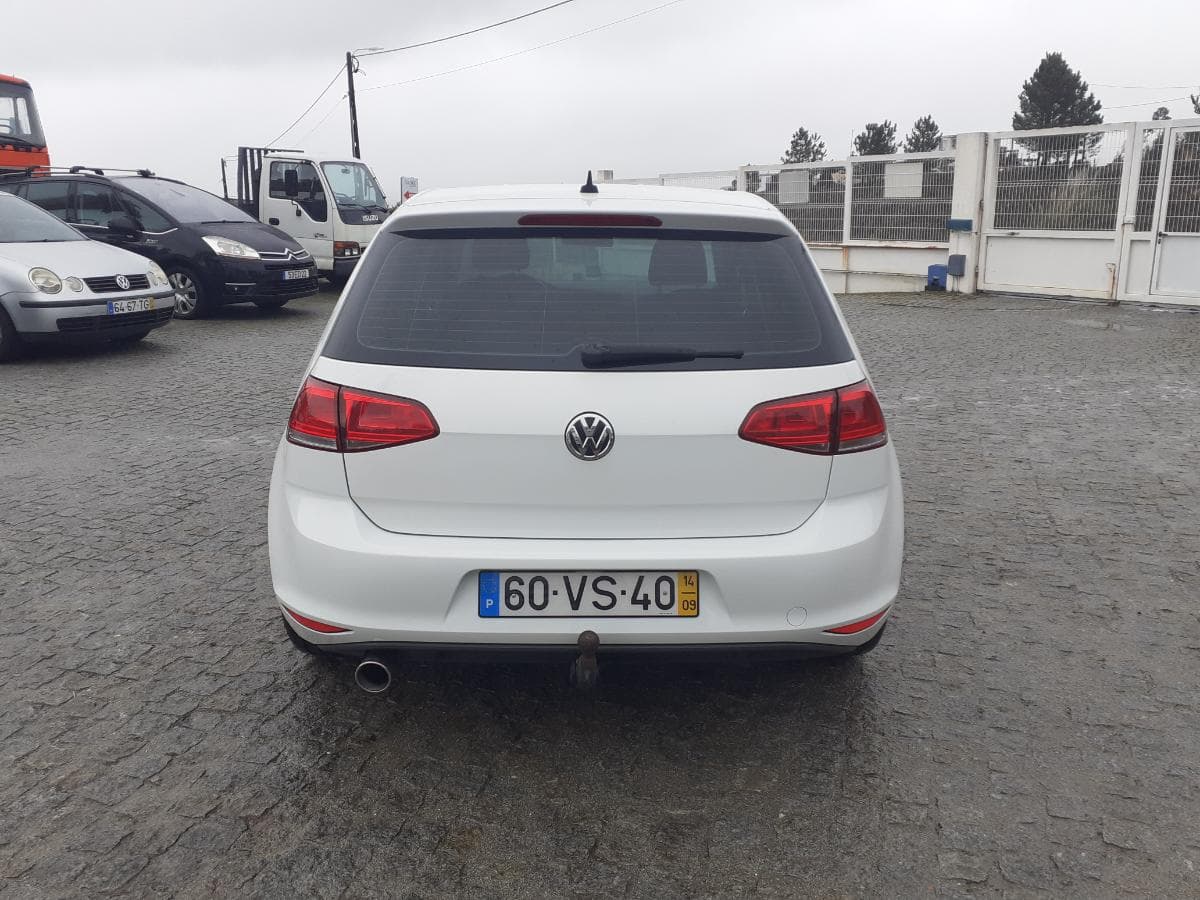 Volkswagen Golf 1.6 TDI · Ano 2014 — image 5