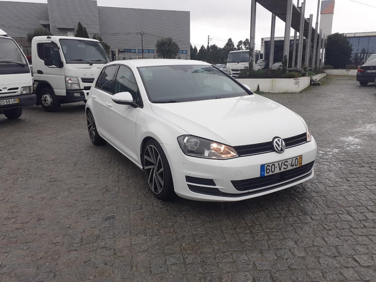 Volkswagen Golf 1.6 TDI · Ano 2014 — image 1