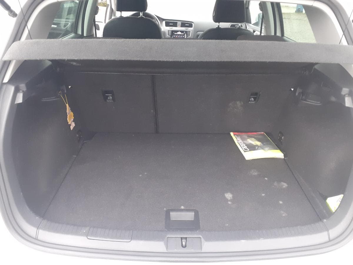 Volkswagen Golf 1.6 TDI · Ano 2014 — image 12