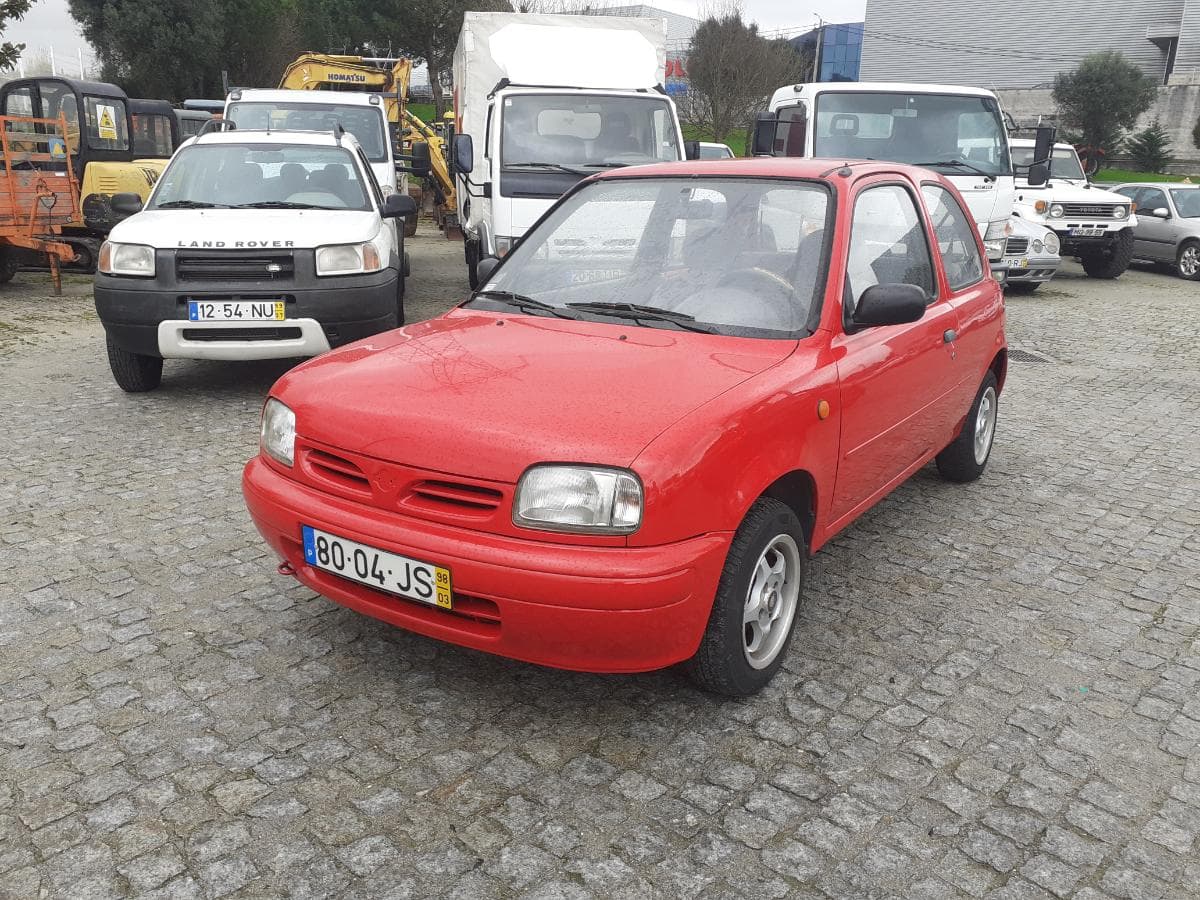 Nissan Micra 1.0i · Ano 1998 — imagen 3