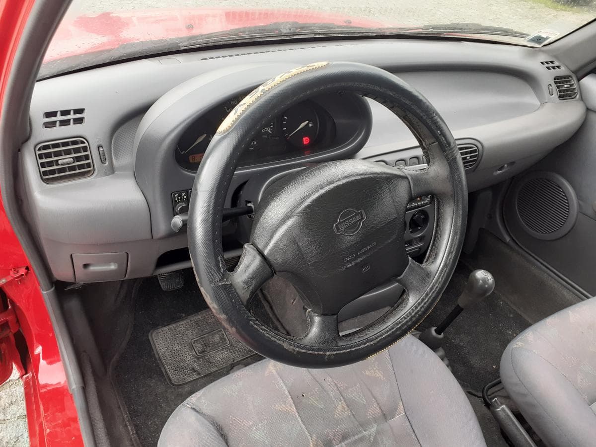 Nissan Micra 1.0i · Ano 1998 — imagen 20