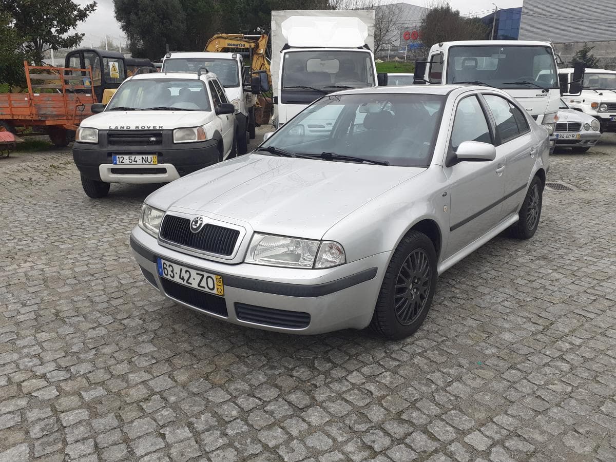 Skoda Octávia 1.6 · Ano 2005 — imagen 3