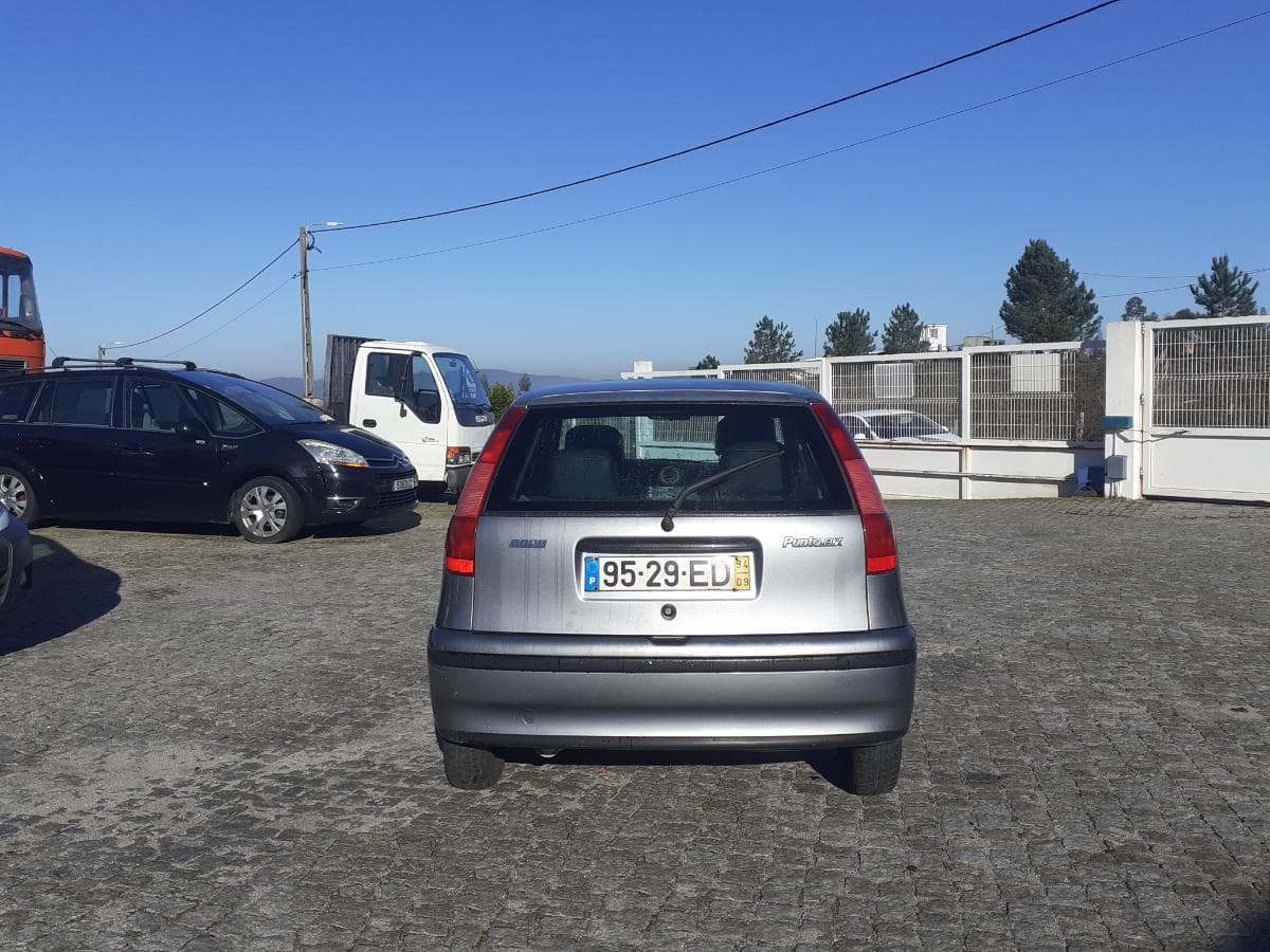 Fiat Punto 1.2 · Ano 1994 — imagen 5