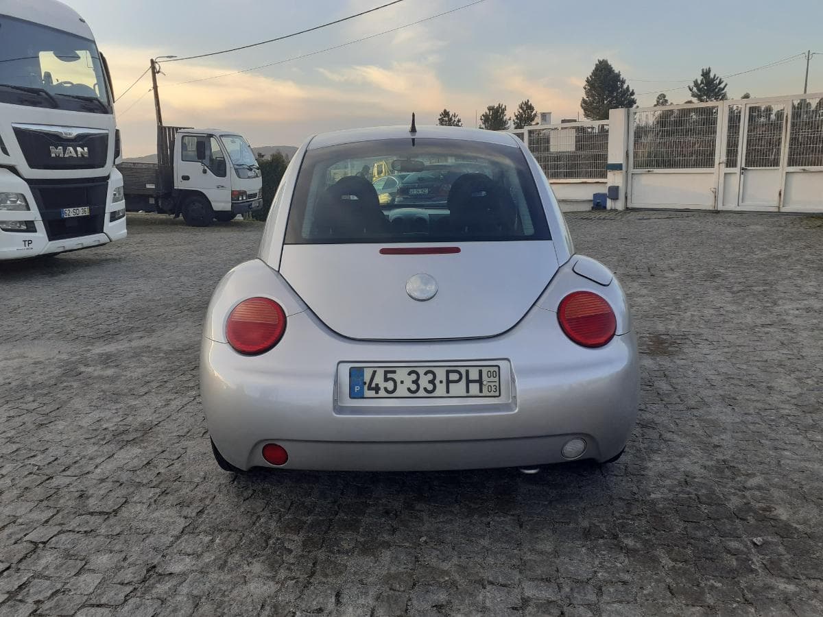 Volkswagen Beetle 1.6 · Ano 2000 — image 5
