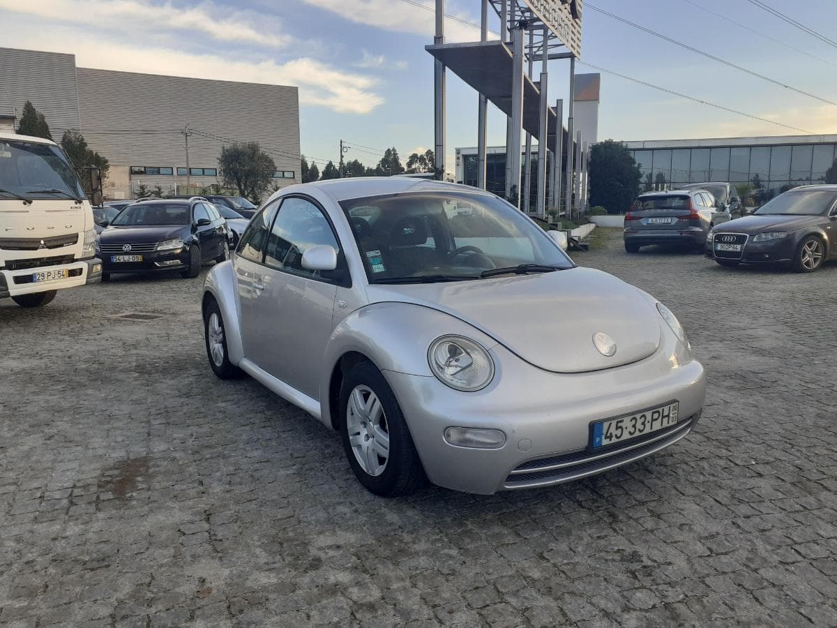 Volkswagen Beetle 1.6 · Ano 2000 — image 1