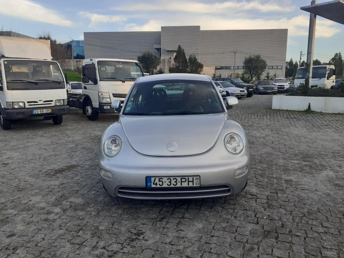 Volkswagen Beetle 1.6 · Ano 2000 — image 2
