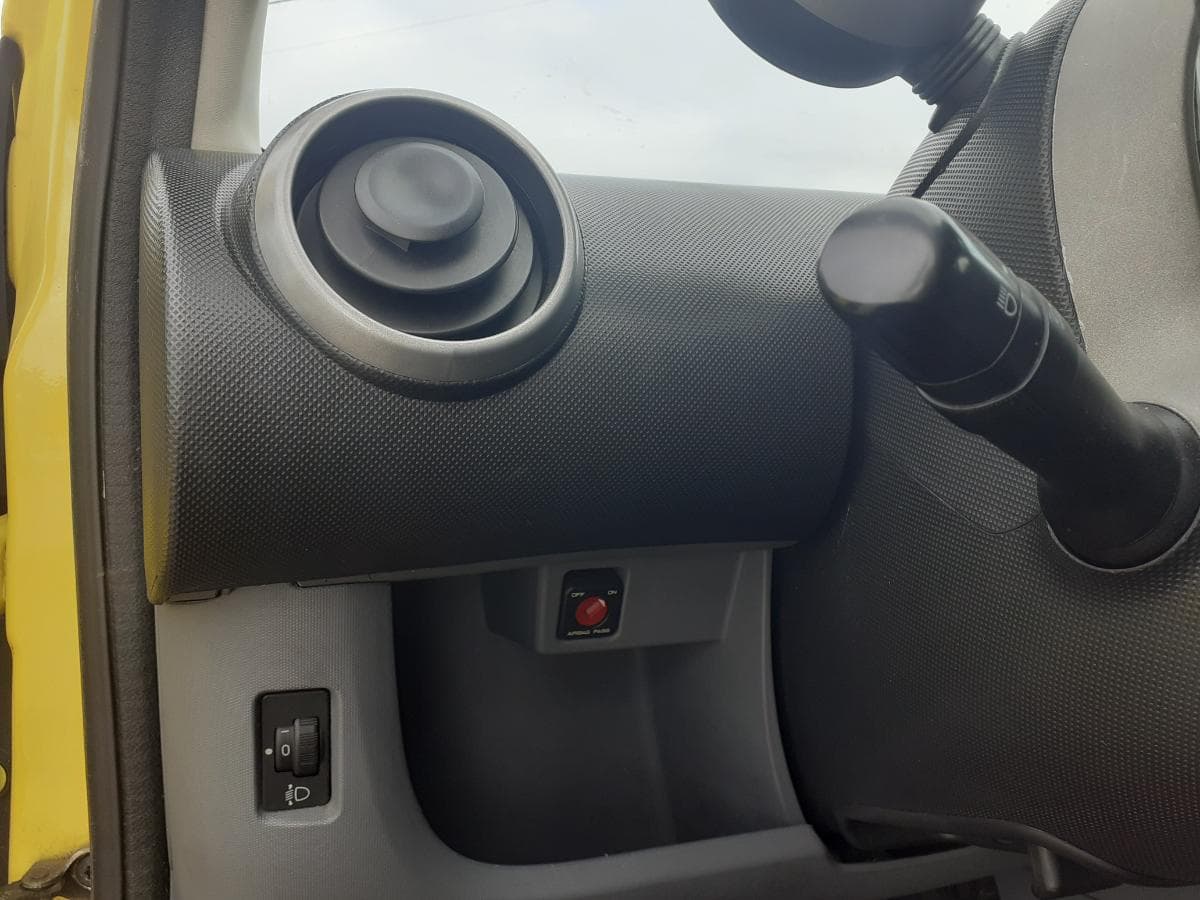 Peugeot 107 1.0 · Ano 2007 — image 19