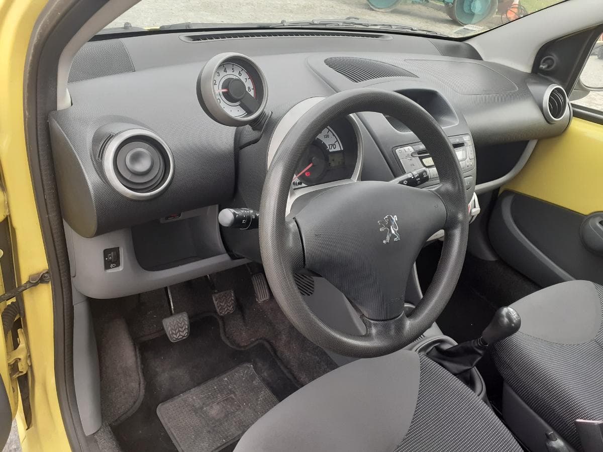 Peugeot 107 1.0 · Ano 2007 — image 16