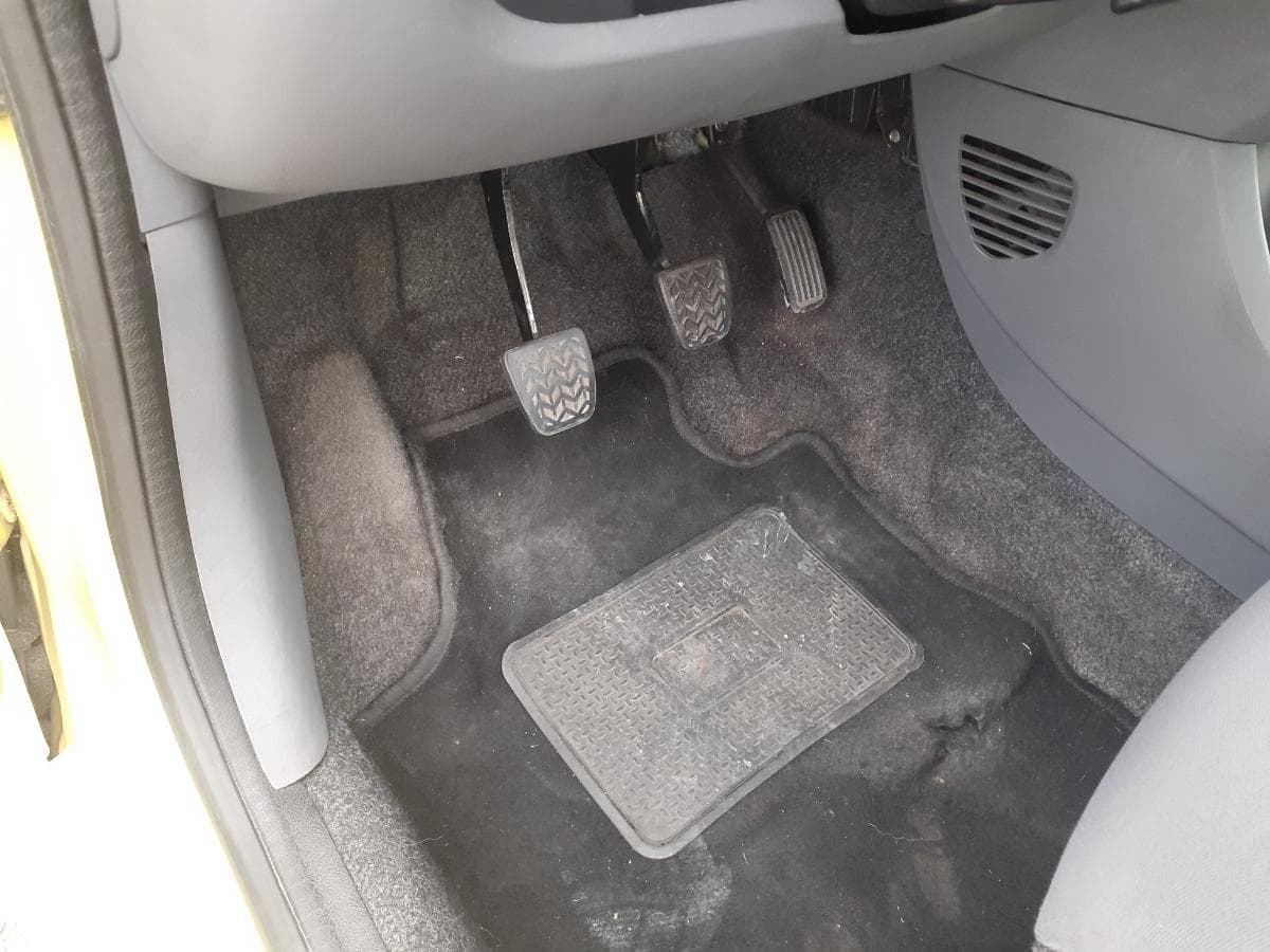 Peugeot 107 1.0 · Ano 2007 — image 15