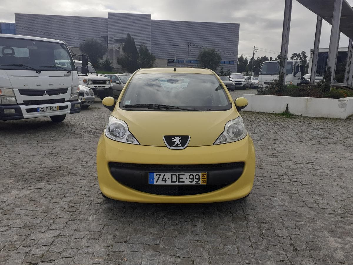 Peugeot 107 1.0 · Ano 2007 — image 2