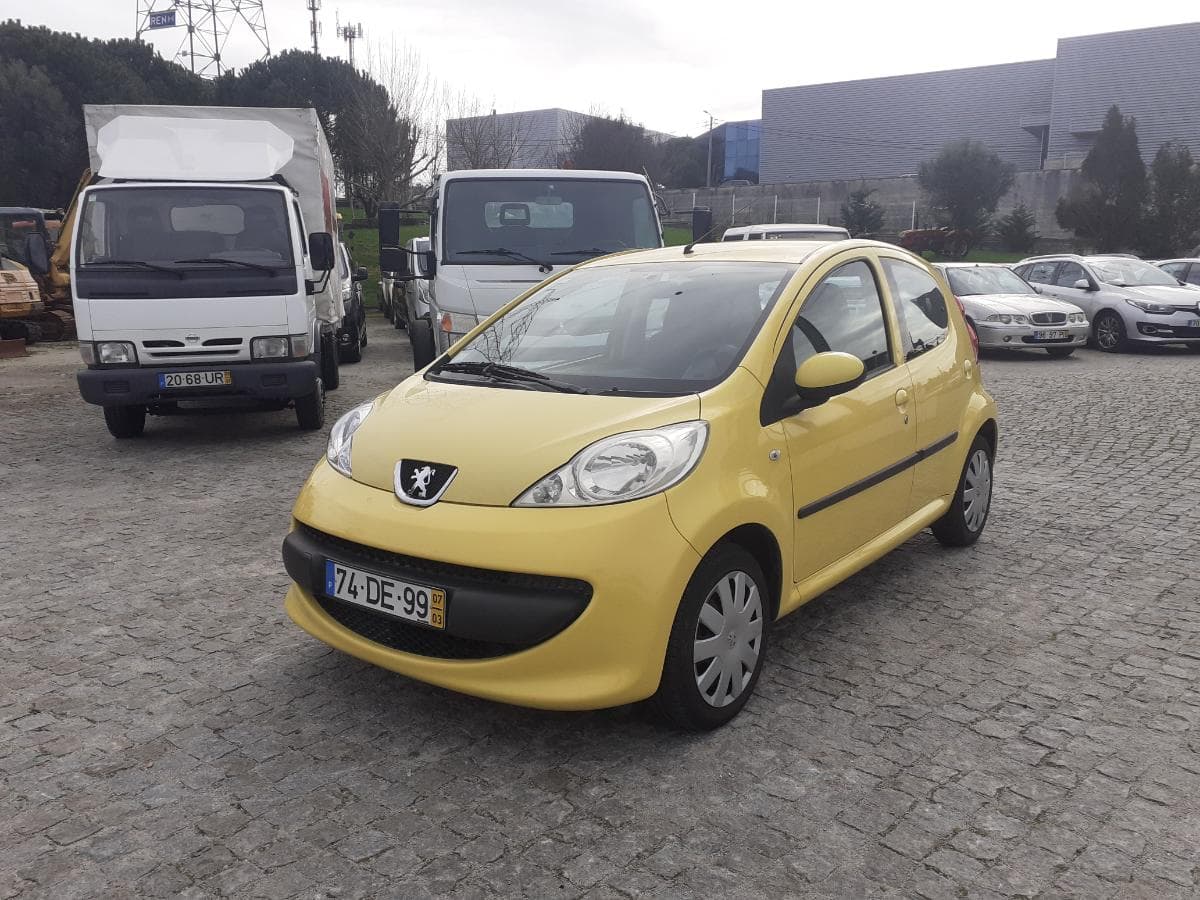 Peugeot 107 1.0 · Ano 2007 — image 3