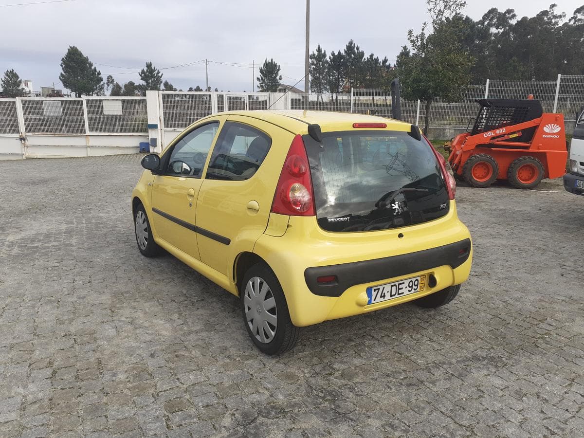 Peugeot 107 1.0 · Ano 2007 — image 6