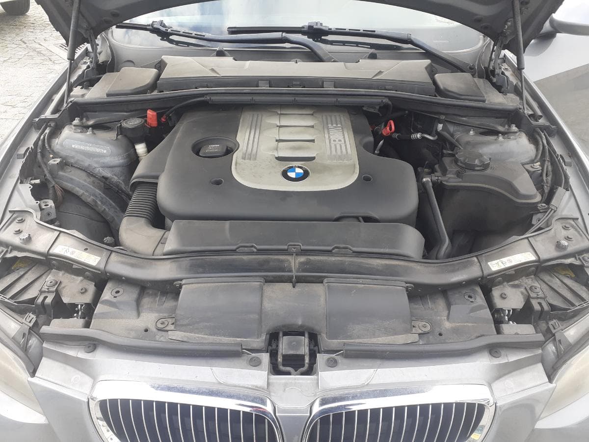 BMW 325D Coupé · Ano 2008 — image 9