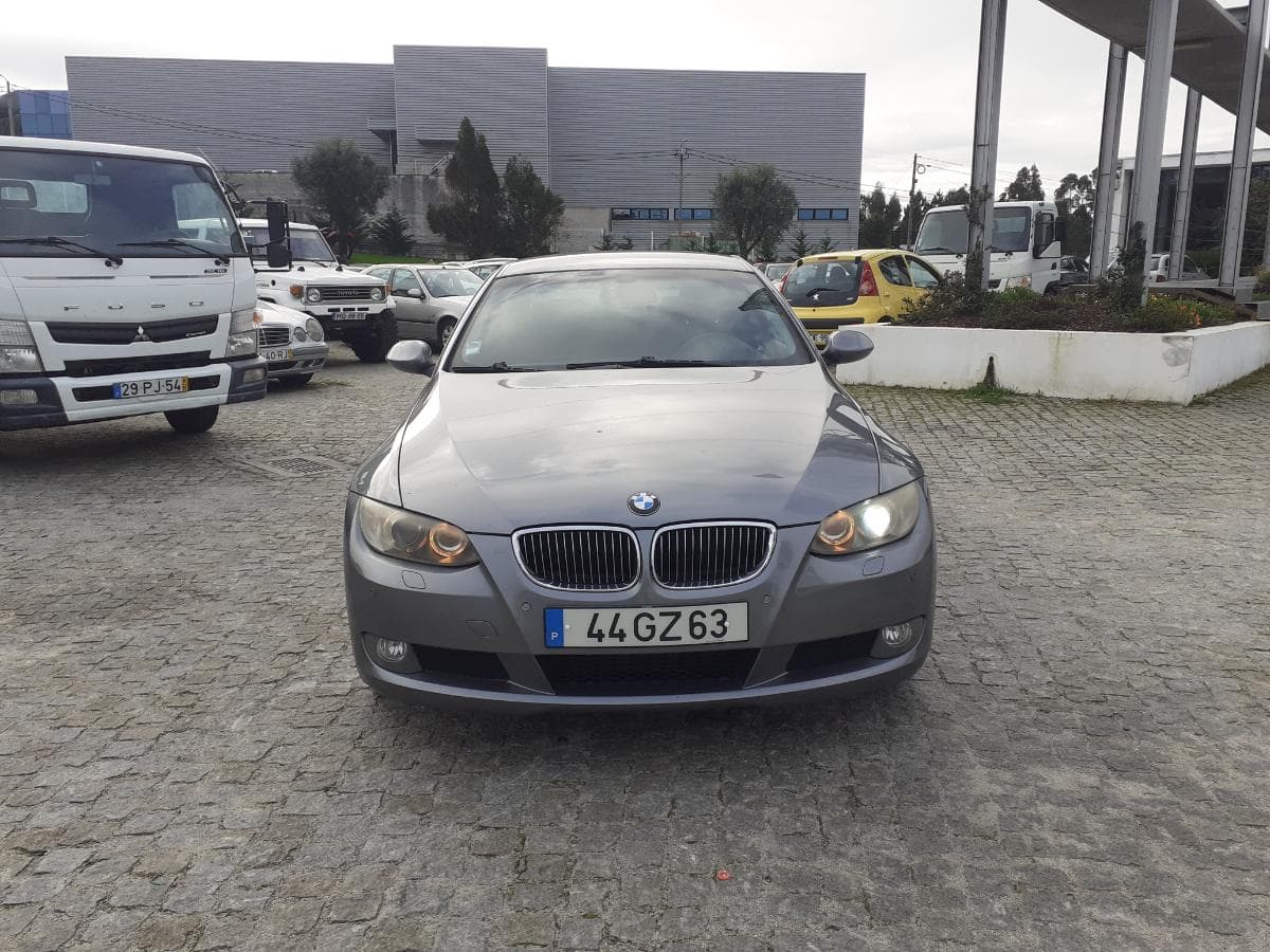 BMW 325D Coupé · Ano 2008 — image 2