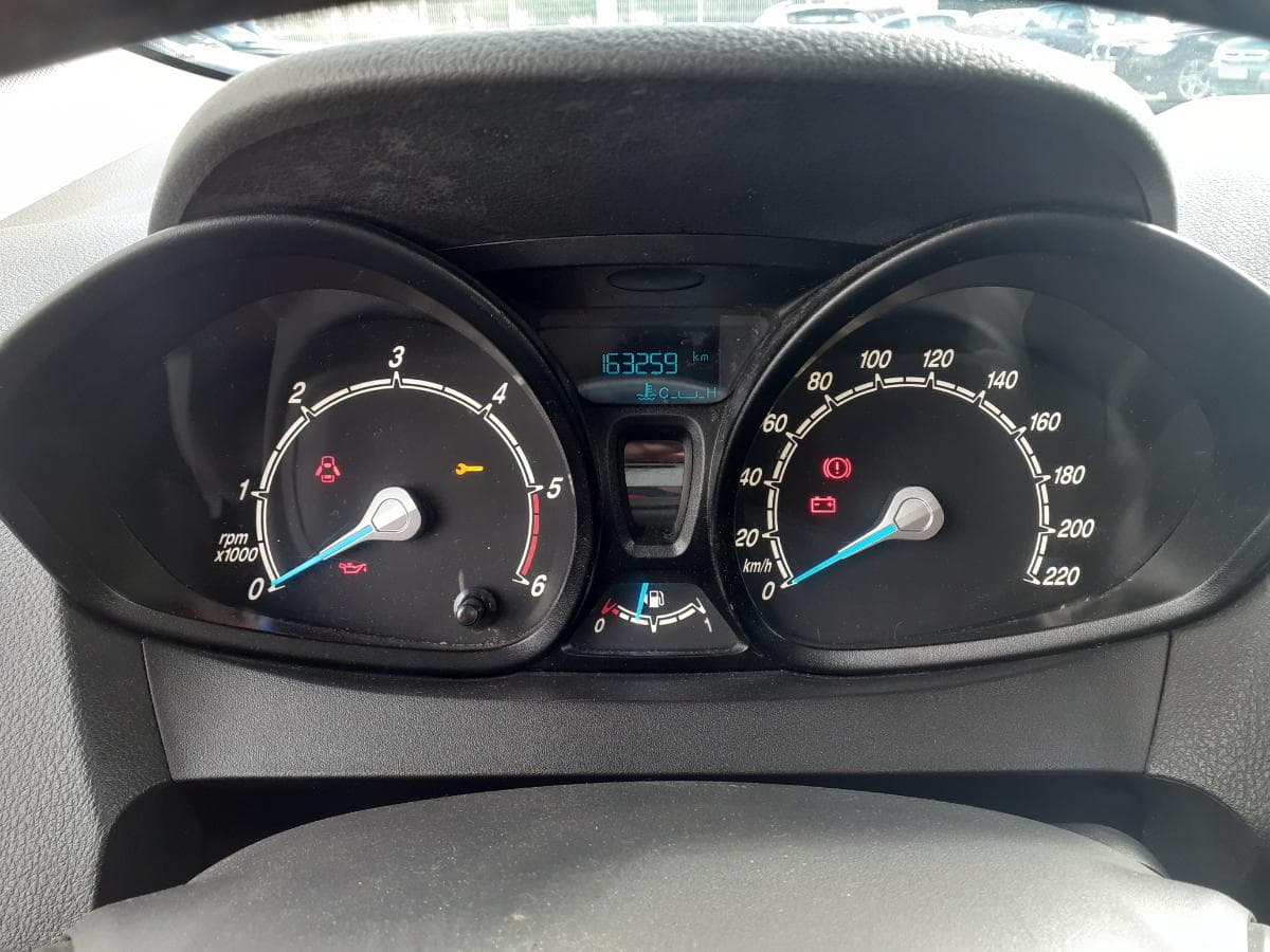 Ford Transit Courrier 1.5 TDCI · 2014 — image 17